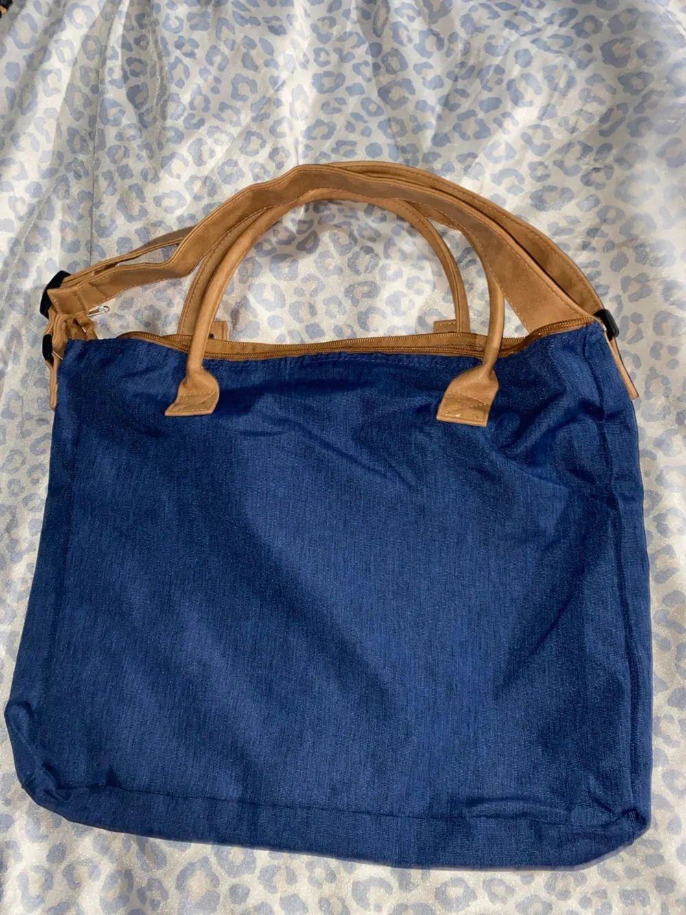The aaap classic courier organizer laptop bag